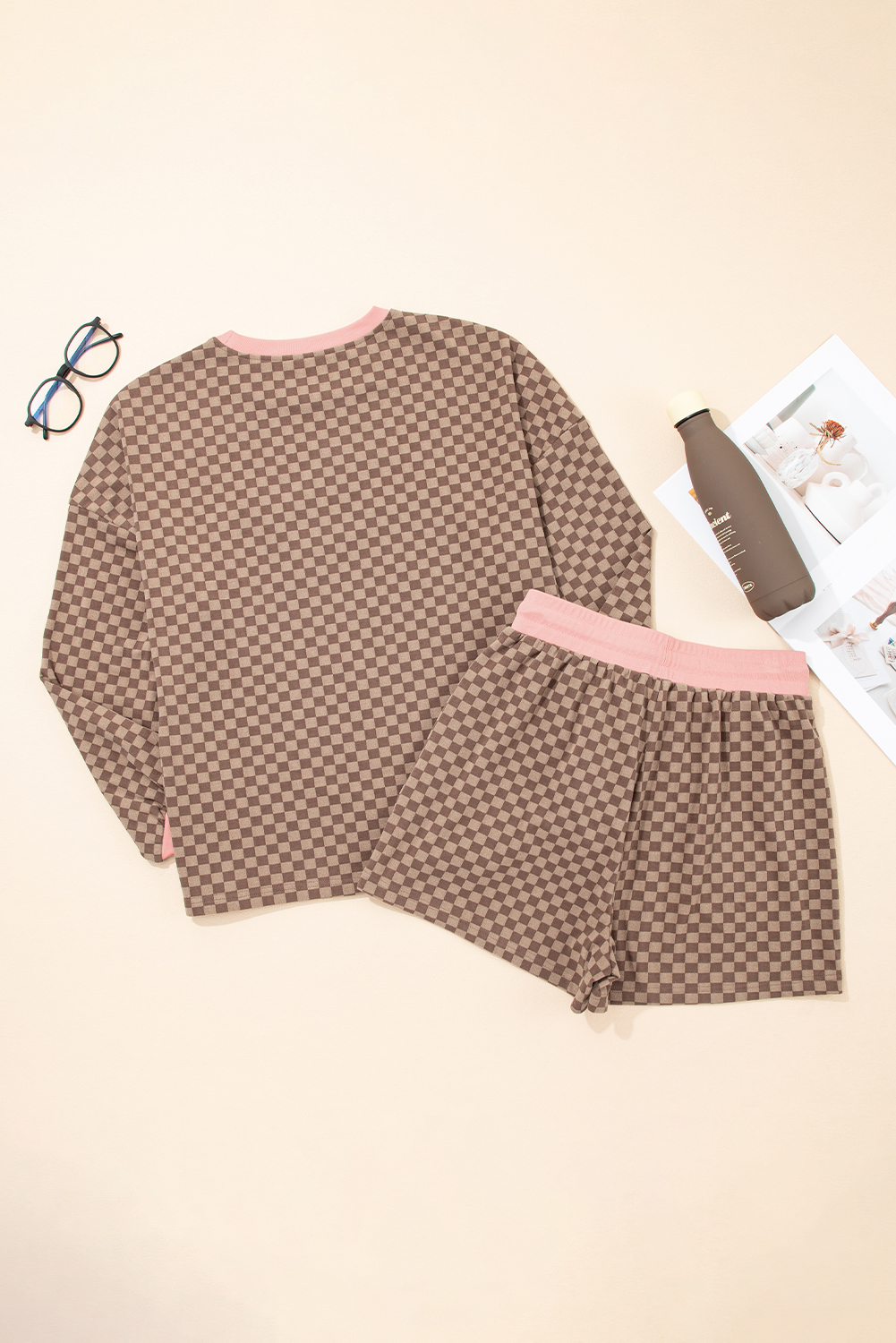 Trendy Casual Brown Plaid Pullover with High-Waisted Shorts for Chic Fall Style - Detail View 6