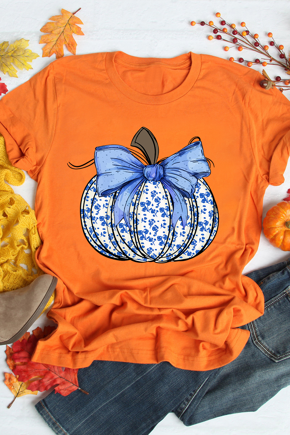 Casual Short Sleeve Round Neck Tee with Pumpkin Bow Graphic - Perfect for Thanksgiving - Detail View 2