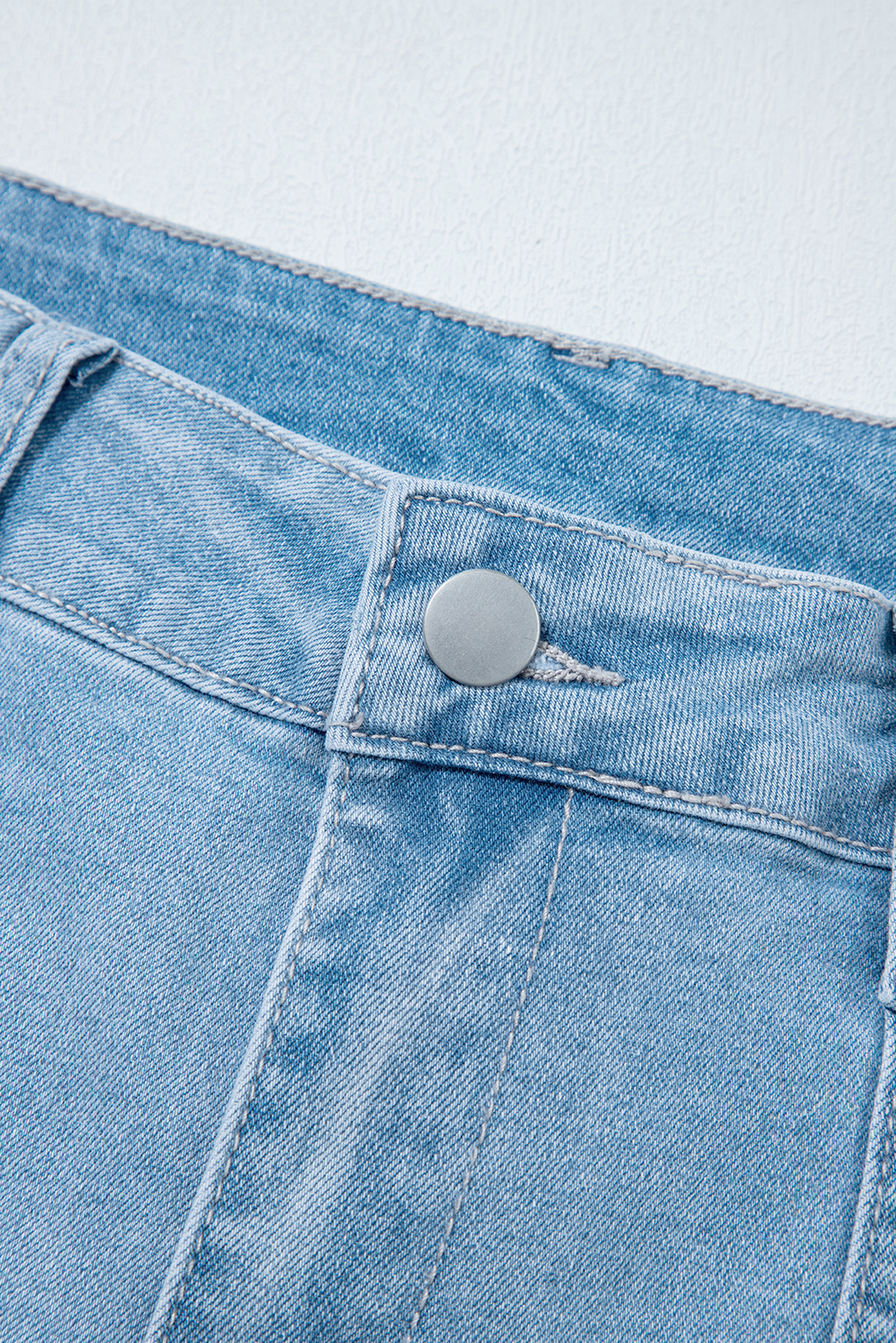 Fashionable Beau Blue Denim Jeans with Stylish Patch Pockets - Casual Daily Wear - Detail View 7