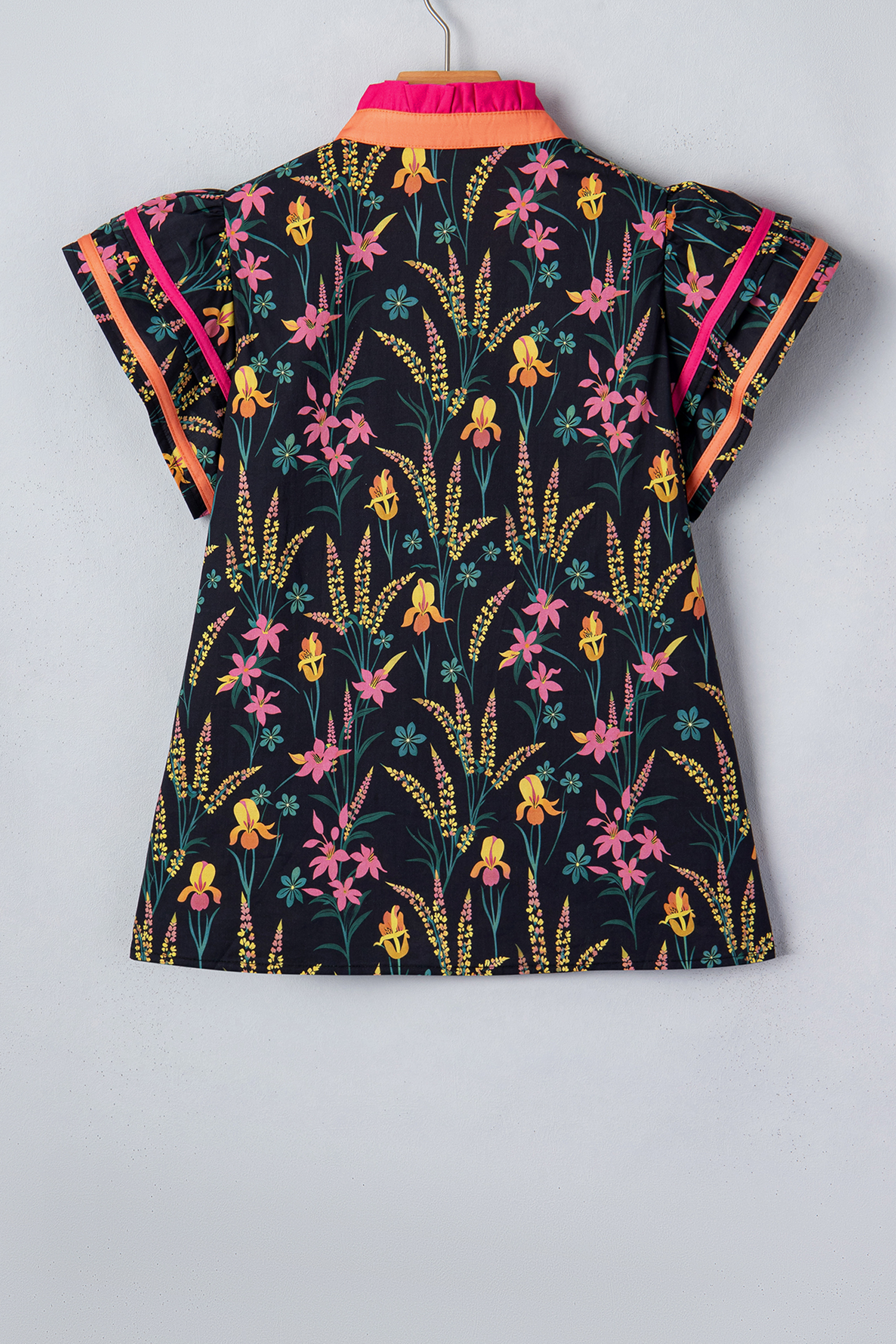 Chic Women's Patchwork Floral Blouse – V Neck Ruffled Short Sleeve Shift Top, Southern Belle Style - Detail View 3