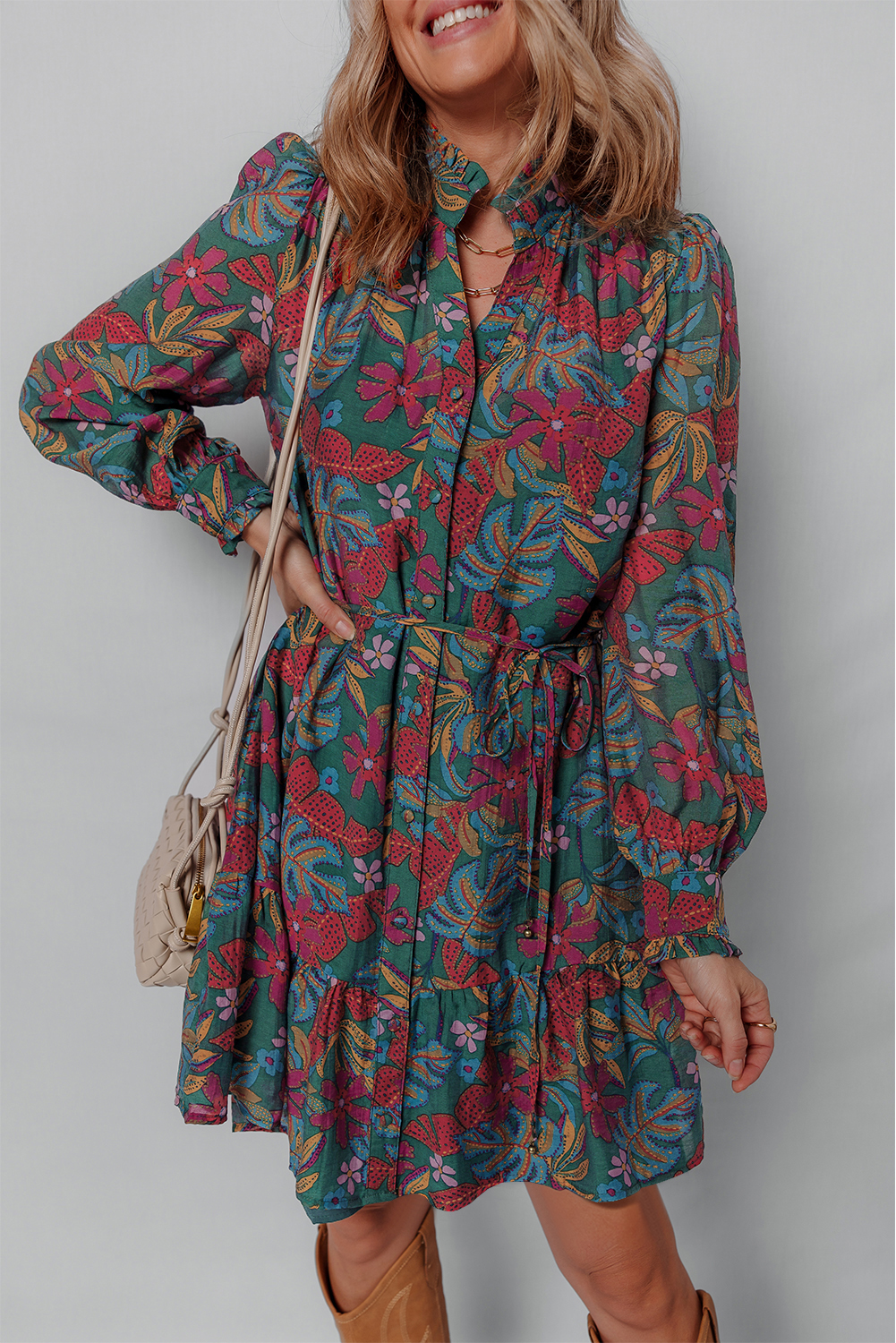Charming Women's Green Floral Dress with Puff Sleeves and Ruffled Detailing - Detail View 6