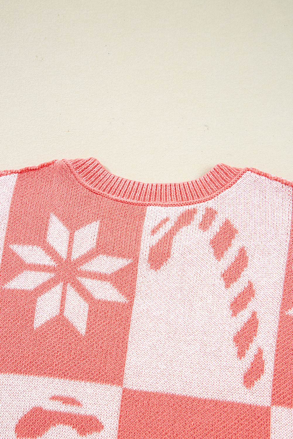 Festive Round Neck Shift Sweater with Colorblock Design - Ideal for Fall & Autumn - Detail View 7