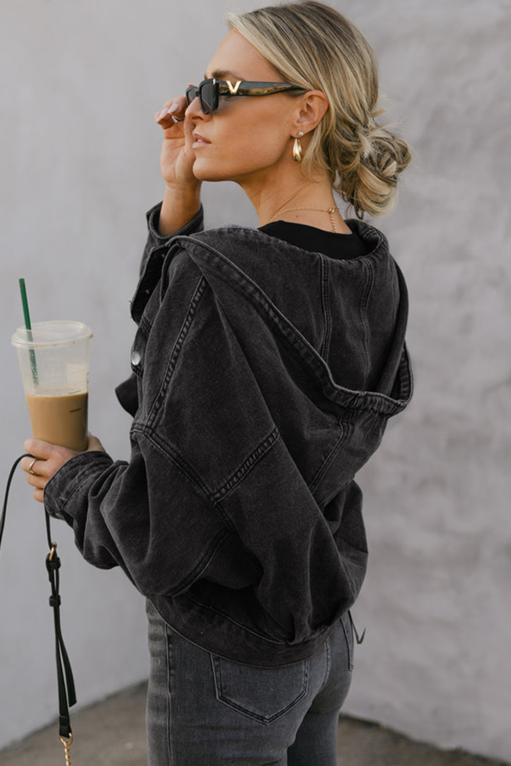 Casual Everyday Wear: Black Drop Shoulder Hooded Jacket with Solid Color and Pocket Detail - Detail View 3
