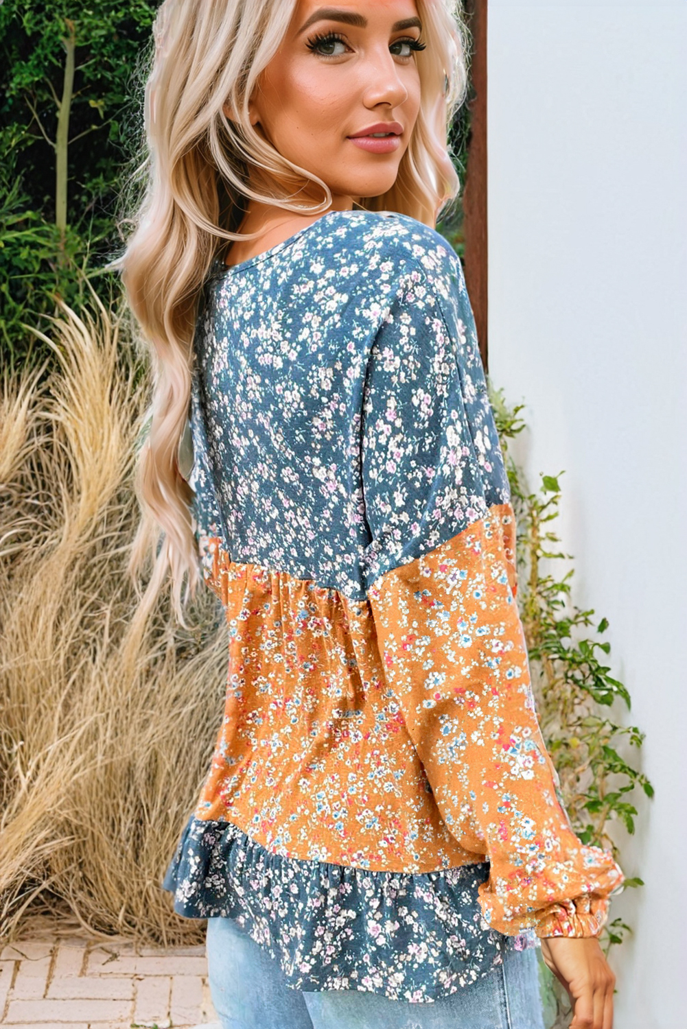 Chic Long Sleeve Floral Blouse with Ruffled Hem and Colorblock Pattern for Daily Wear - Detail View 10