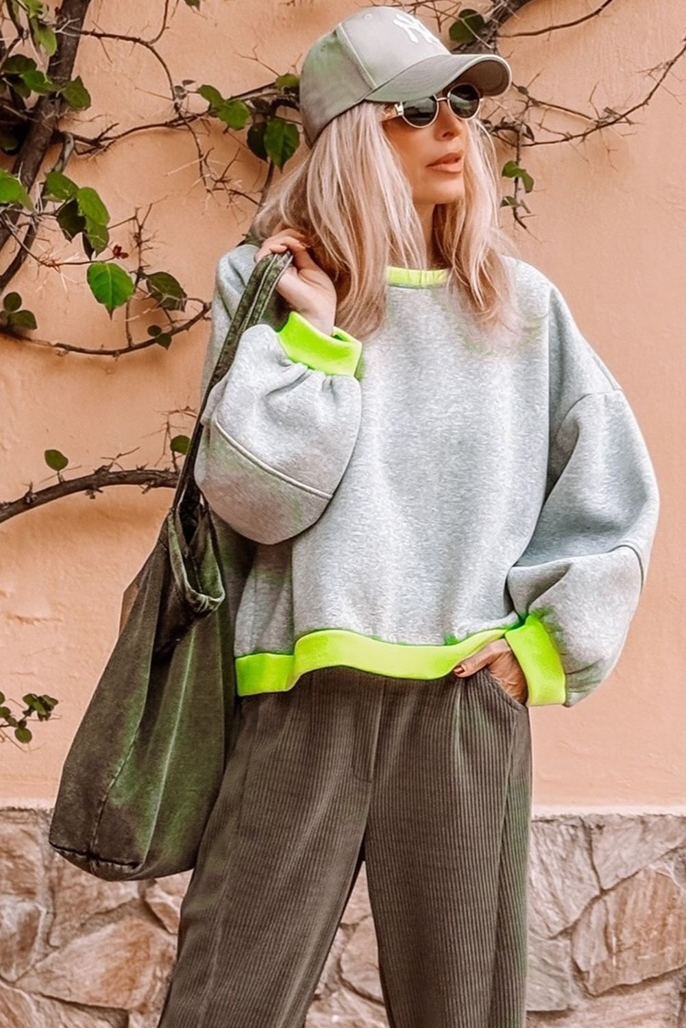 Light Grey Puff Sleeve Sweatshirt - Stylish and Comfortable for Daily and Vacation Wear - Detail View 3