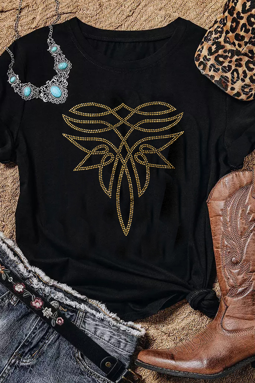 Comfortable Women's Short Sleeve Graphic T-Shirt with Relaxed Fit - Perfect for Daily Wear - Detail View 3