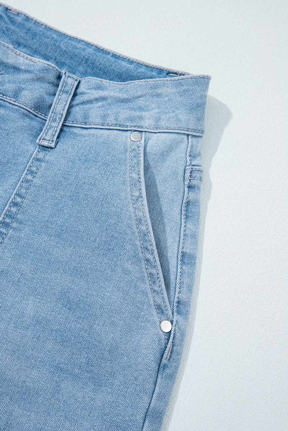 Fashionable Beau Blue Denim Jeans with Stylish Patch Pockets - Casual Daily Wear - Detail View 11