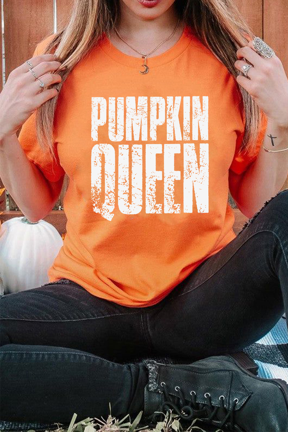 Casual Short Sleeve Round Neck T-Shirt - Pumpkin Queen Print in Vibrant Orange - Detail View 2