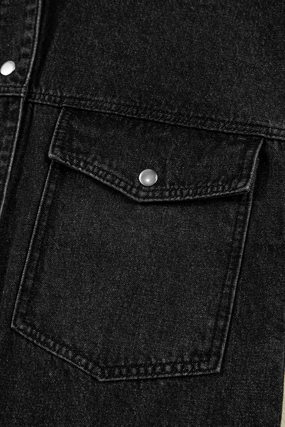 Casual Everyday Wear: Black Drop Shoulder Hooded Jacket with Solid Color and Pocket Detail - Detail View 11