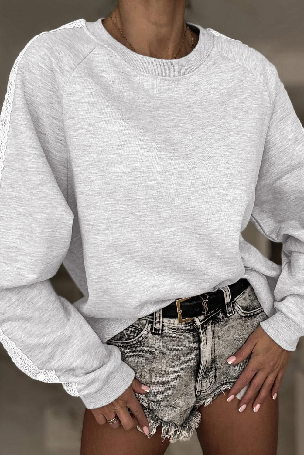 Feminine Light Grey Sweatshirt with Lace Patchwork and Raglan Sleeves - Detail View 6