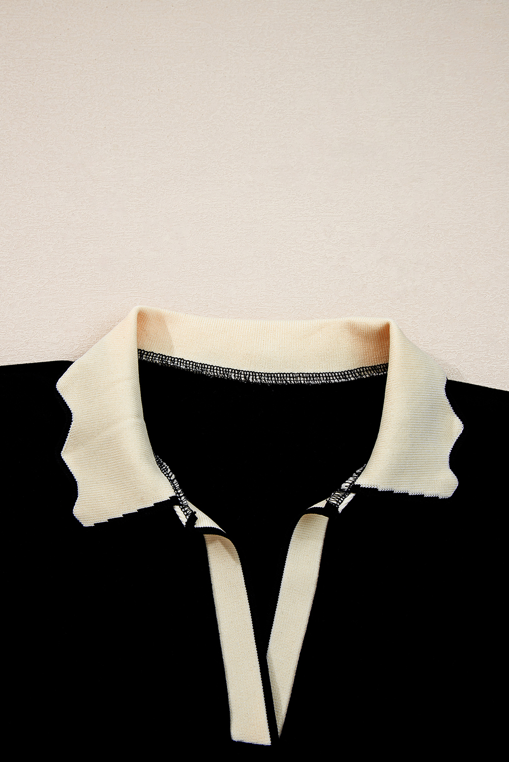 Women's Black Scallop Trim Color Block Long Sleeve Collared Top for Casual Daily Wear - Detail View 5