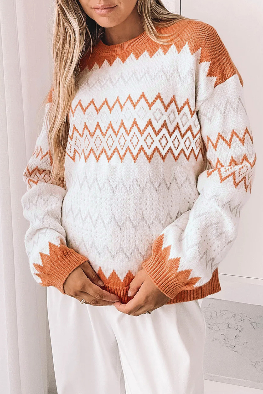 Stylish Long Sleeve Khaki Sweater with Color Block and Geometric Design - Detail View 10