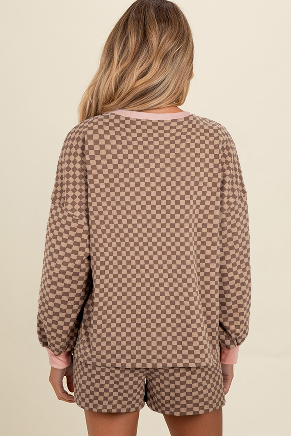 Trendy Casual Brown Plaid Pullover with High-Waisted Shorts for Chic Fall Style - Detail View 2