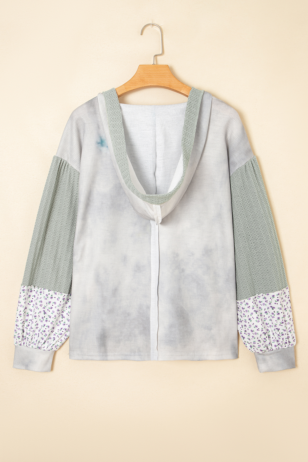 Women's Green Floral Patched Waffle Textured Colorblock V Neck Casual Hooded Top - Detail View 5