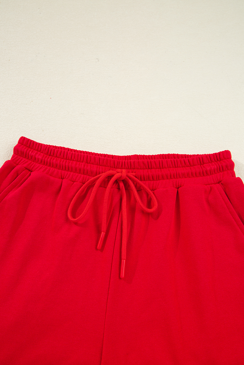 Stylish Fall & Autumn Outfit: Comfortable Drop Shoulder Sweatshirt and Shorts Set - Detail View 11