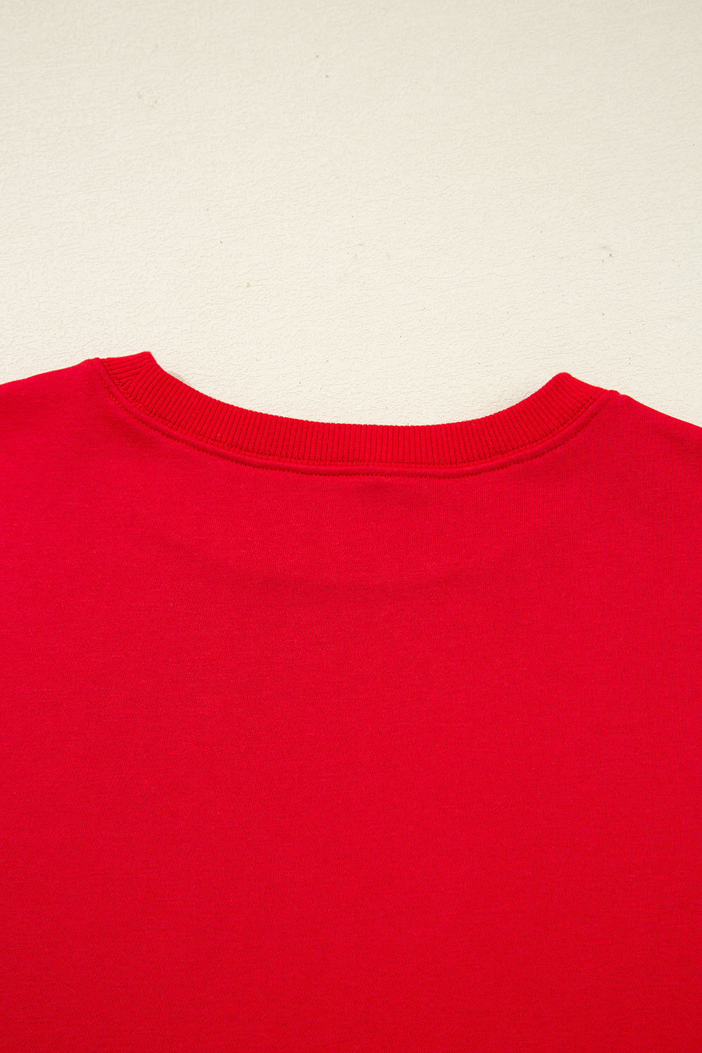 Casual Fiery Red Long Sleeve Sweatshirt with Contrast Trim and Matching Shorts - Detail View 6