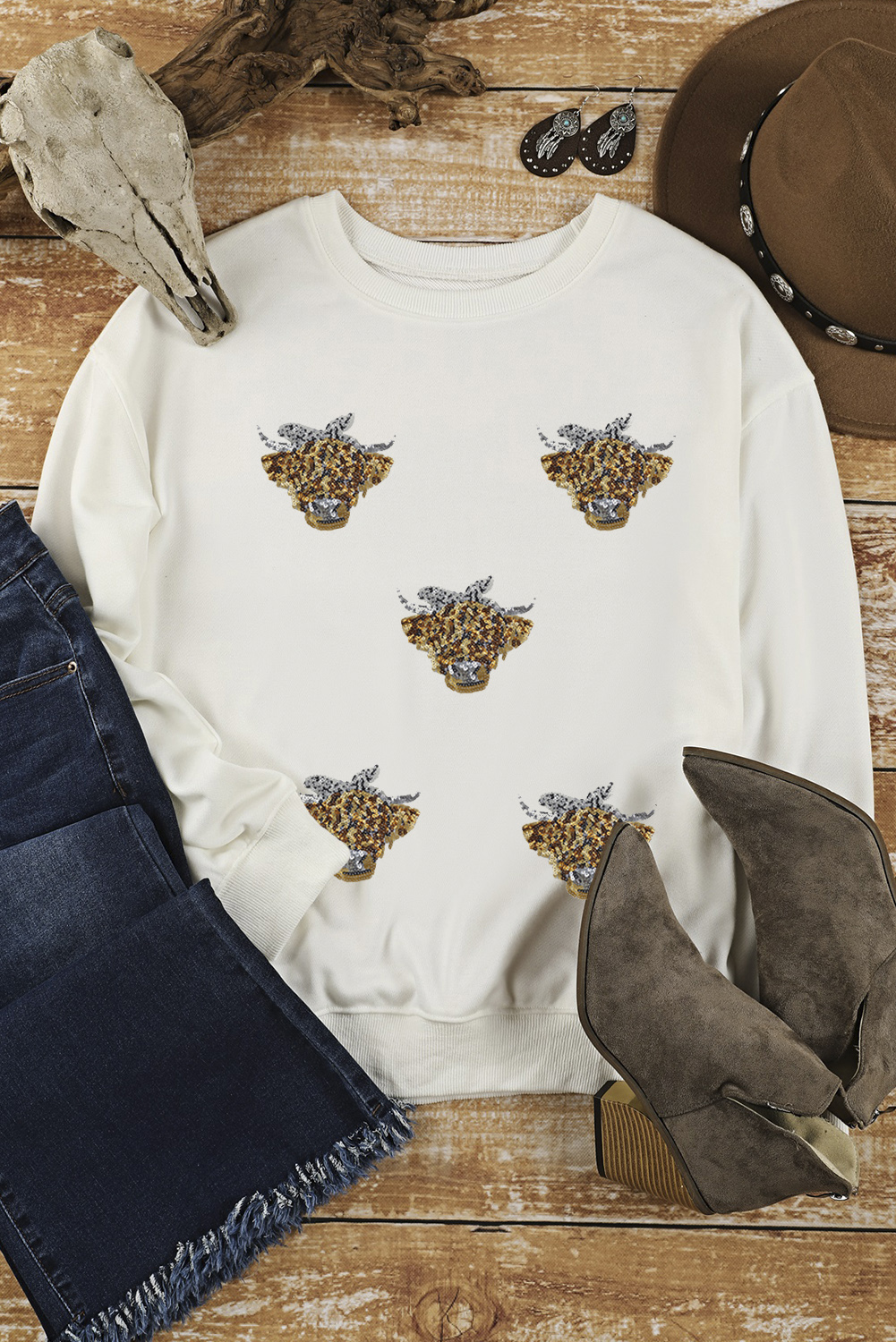 Stylish Long Sleeve Round Neck Sweatshirt with Western Graphic Design - Detail View 2