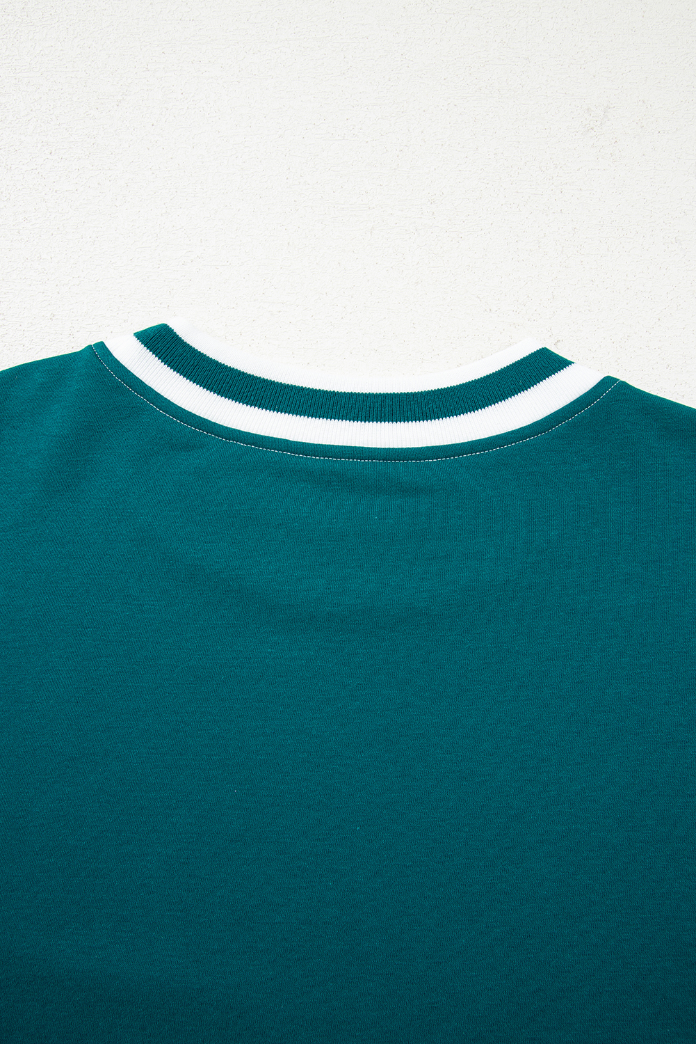 Casual Long Sleeve Round Neck Pullover - Relaxed Fit for Effortless Style - Detail View 11