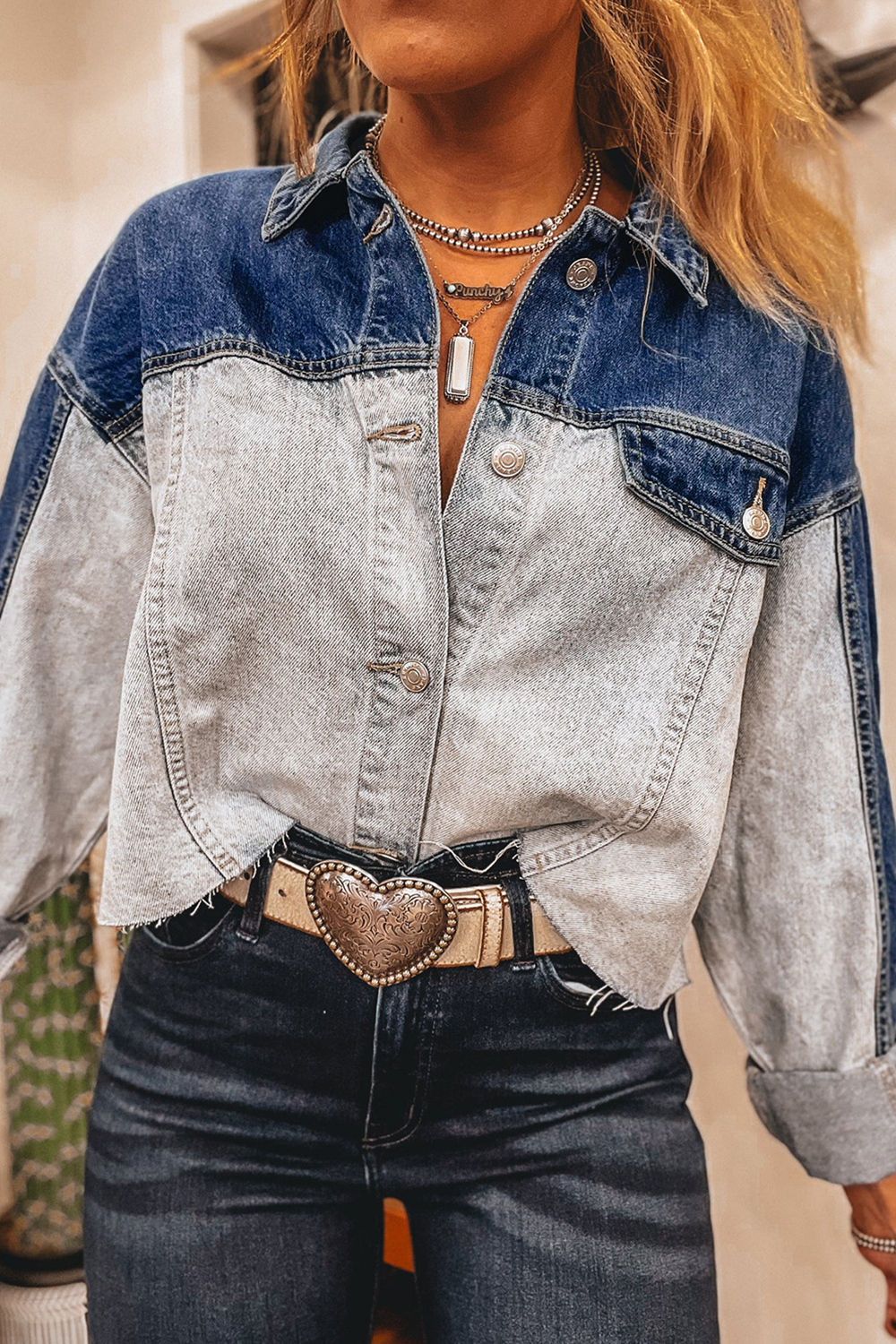 Stylish Lightweight Cropped Denim Jacket - Color Block Design for Modern Women - Detail View 6