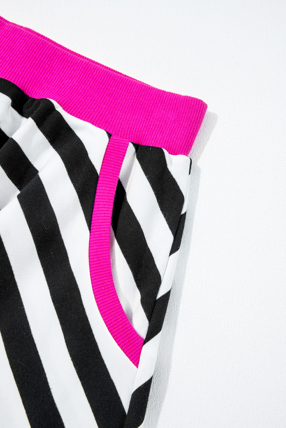 Women's Black Stripe Contrast Ribbed Banding Long Sleeve Blouse and Loose Shorts Set - Detail View 13