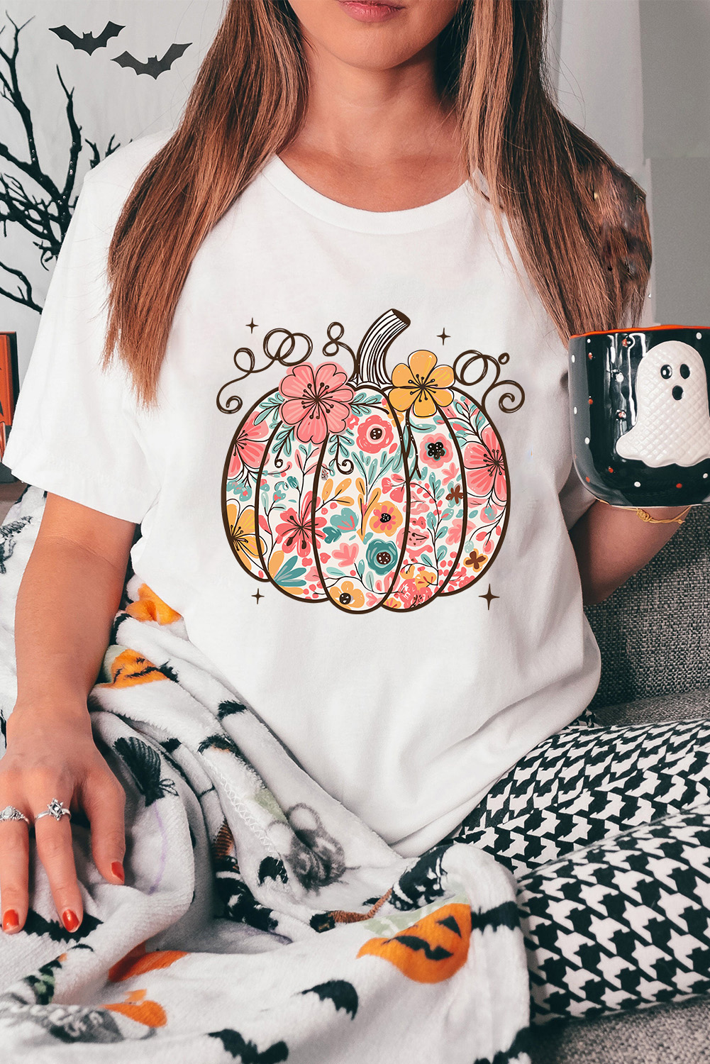 Chic White Short Sleeve Tee with Floral and Pumpkin Graphic - Daily Wear - Detail View 2