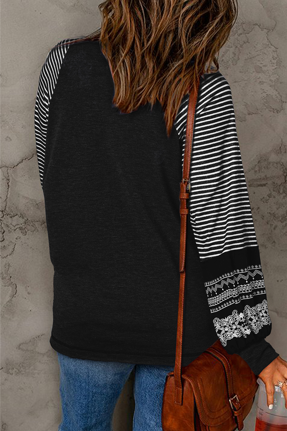 Trendy Round Neck Loose Fit Long Sleeve T-Shirt - Perfect for Fall & Autumn - Detail View 7