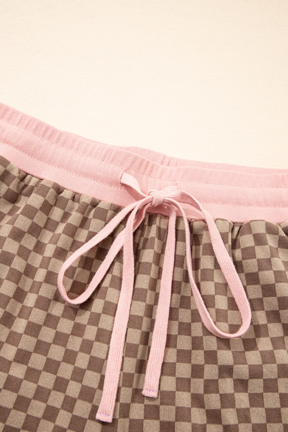 Trendy Casual Brown Plaid Pullover with High-Waisted Shorts for Chic Fall Style - Detail View 10