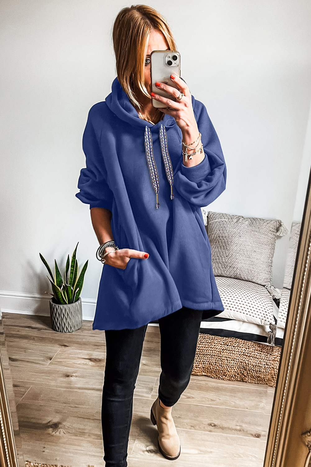 Stylish Oversized Hoodie in Dirty Blue - Perfect for Daily Wear in Fall & Autumn - Detail View 3