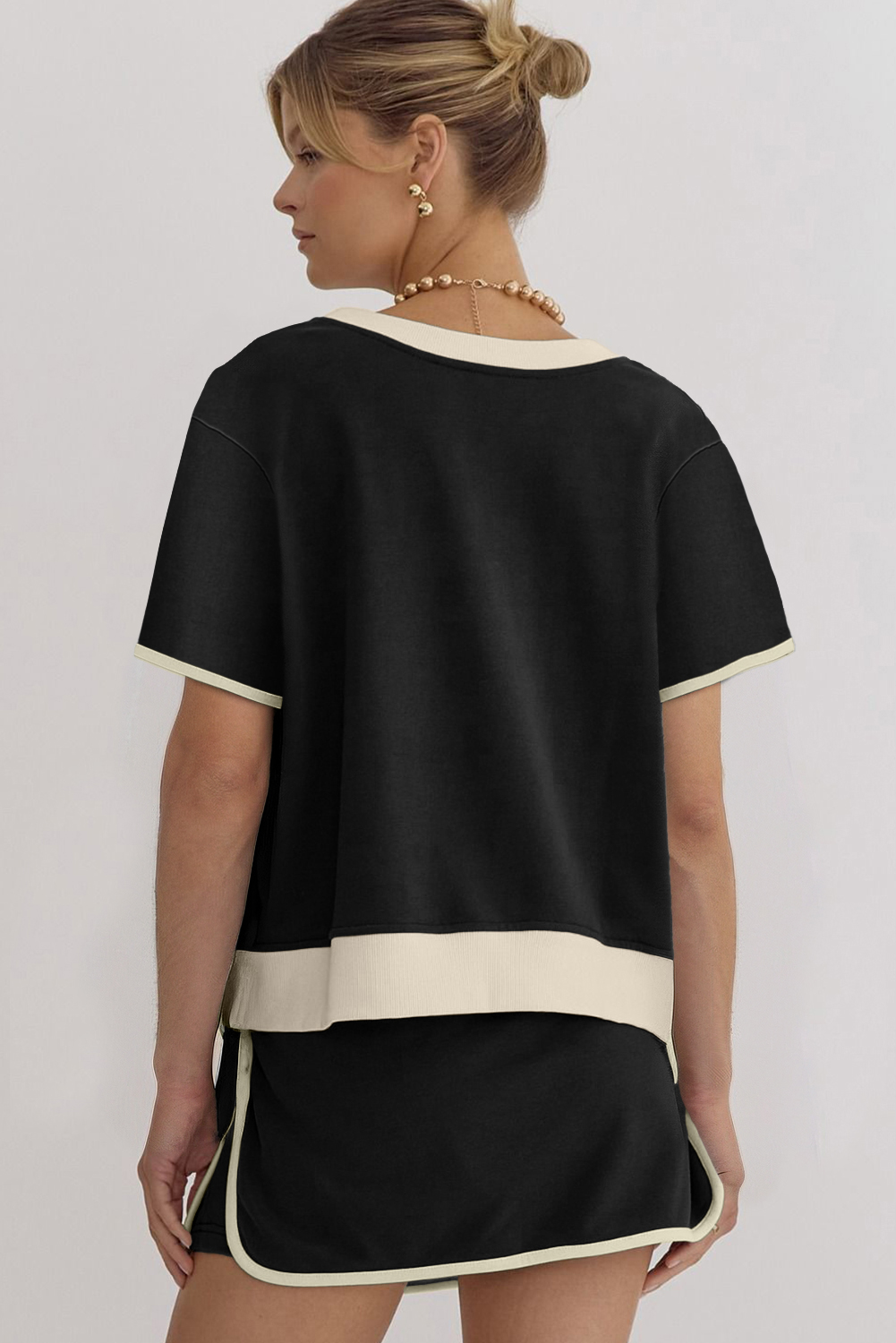 Trendy Colorblock Edge Tee with Sequin Bow Design - Perfect for Game Day - Detail View 2