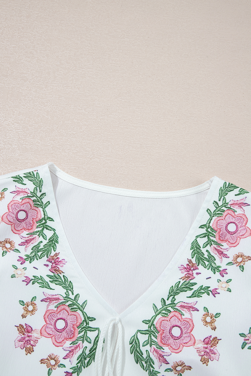 Casual Long Sleeve V Neck Blouse - Feminine Floral Design for Daily Wear - Detail View 7
