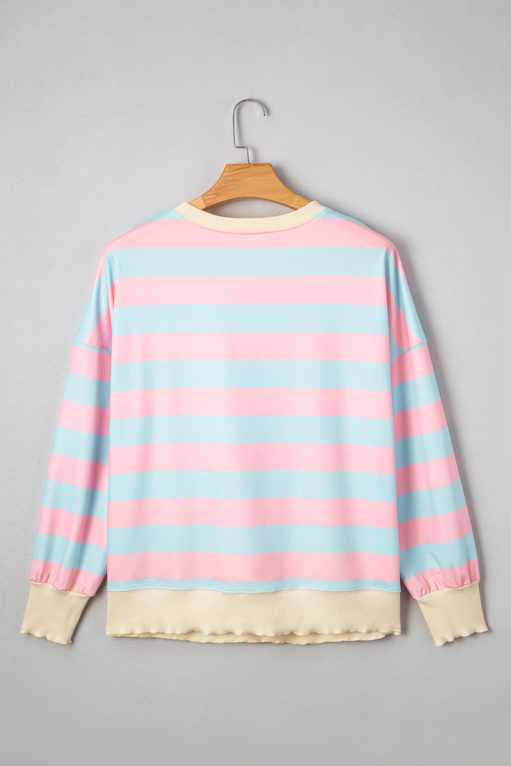Casual Plus Size Sweatshirt with Wide Horizontal Stripes and Ribbed Details - Detail View 6