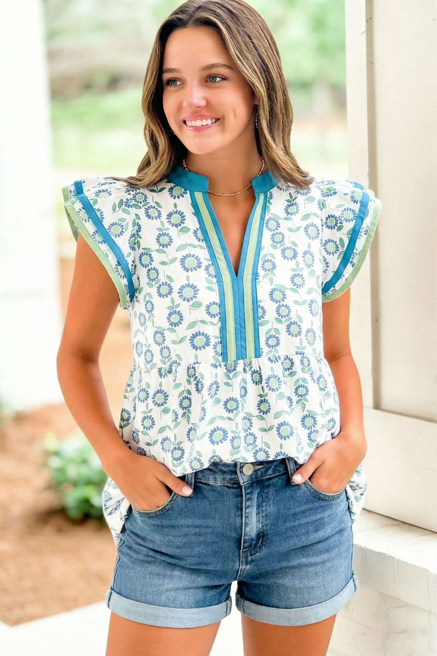 Boho Floral Print Women's V Neck Top - Contrast Trim Flutter Sleeve Summer Vacation Blouse - Detail View 5