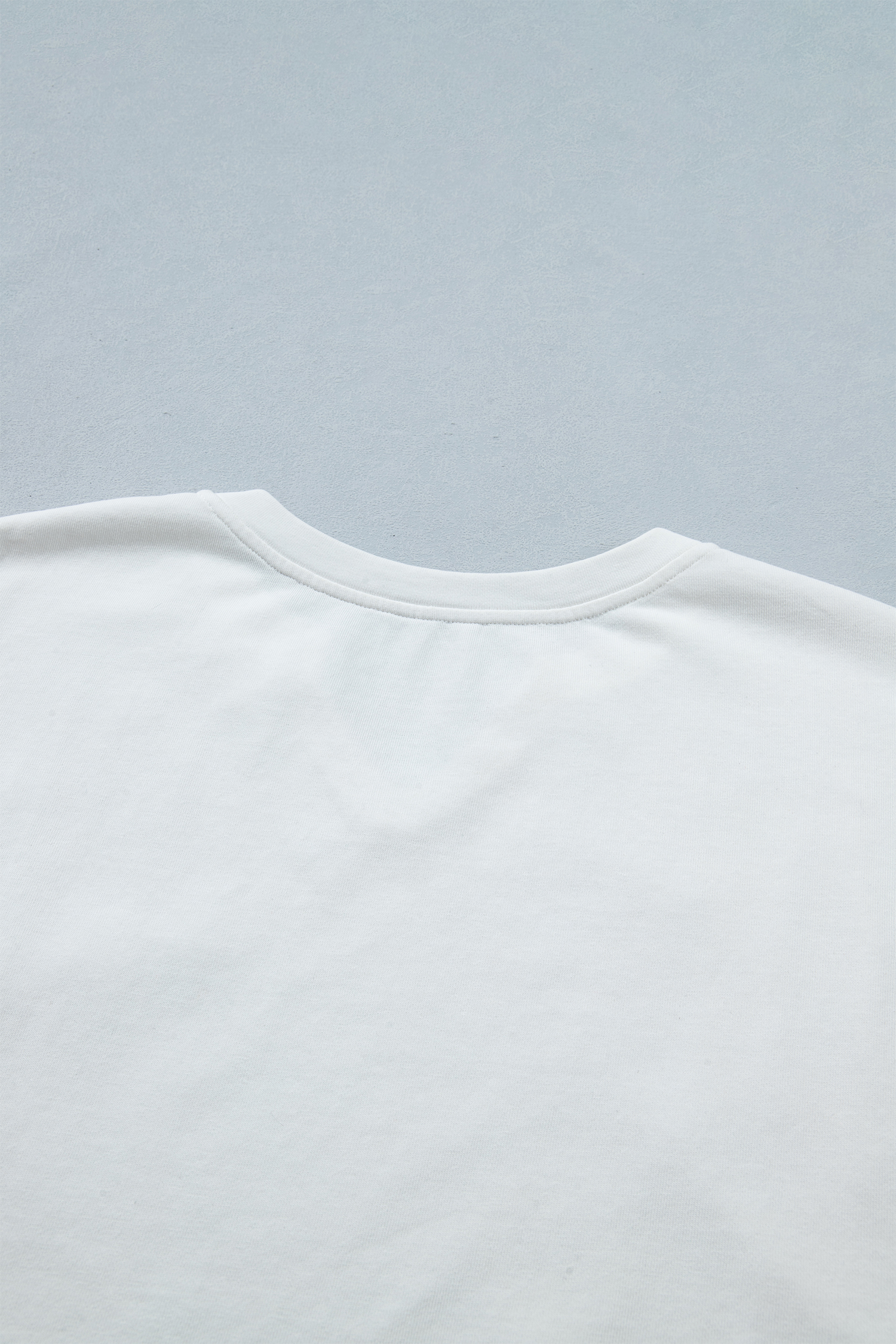 Women's Casual Short Sleeve Star Patch Tee – Mineral Washed V-Neck Top for Daily Wear - Detail View 9