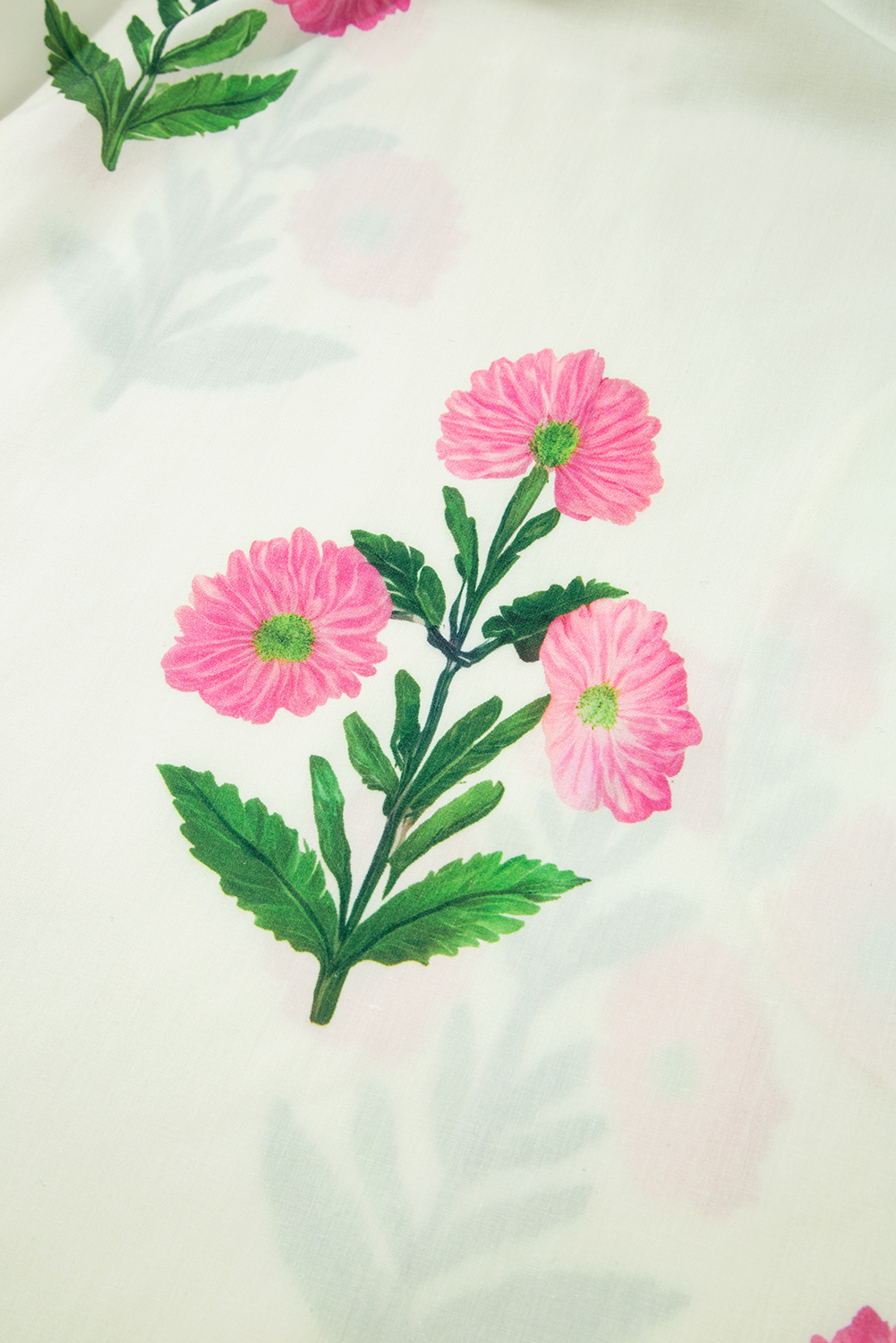 Charming Floral Print Dress - Short Wide Sleeves and Slender Fit for Summer - Detail View 10