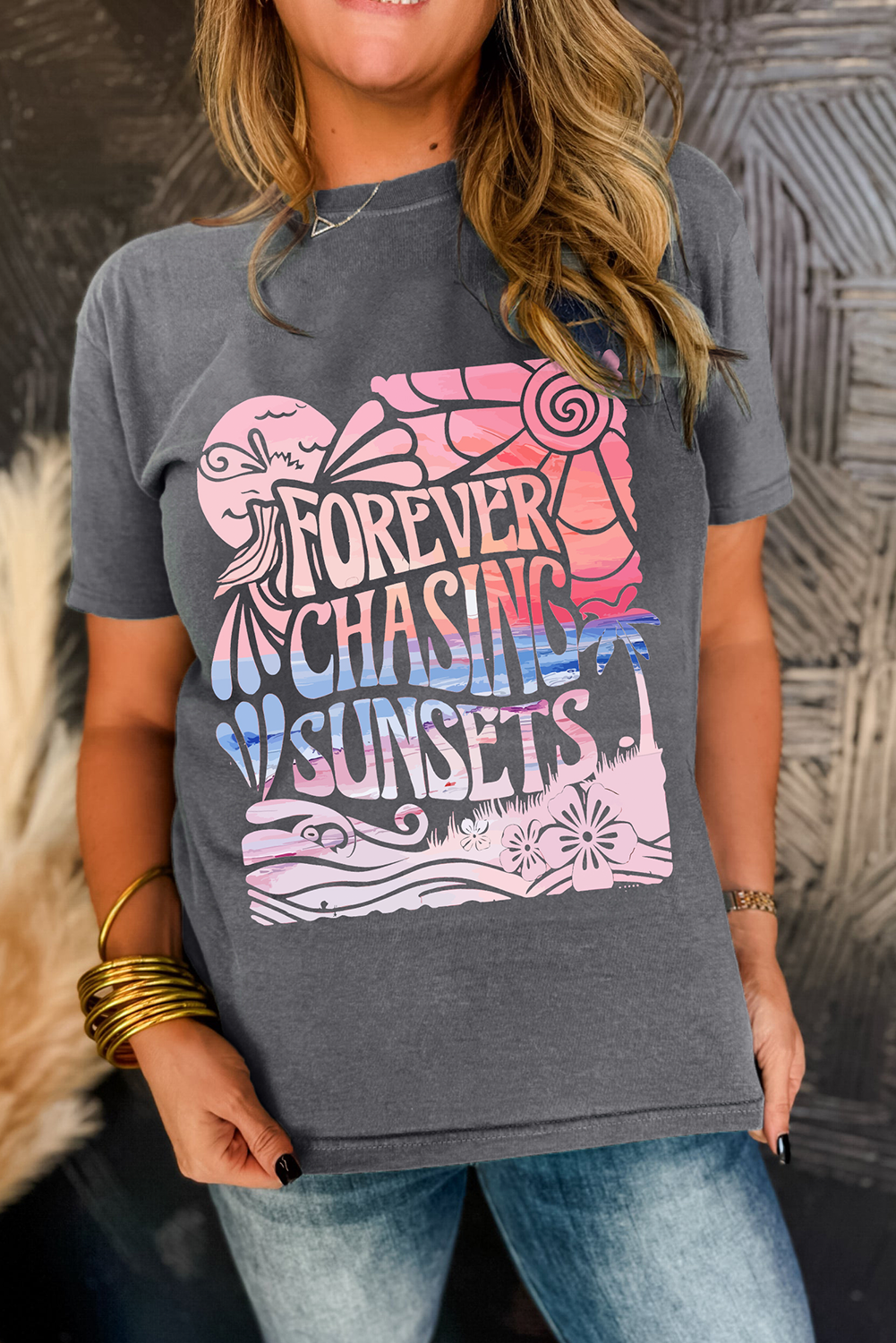 Relaxed Fit Gray Graphic T-Shirt - Ideal for Daily Wear and Chasing Sunsets - Detail View 3