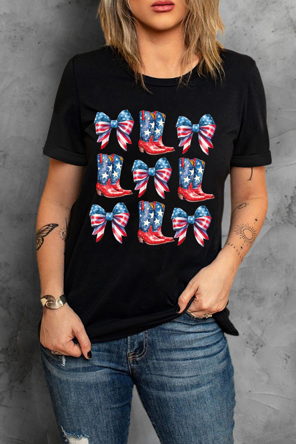 Stylish Patriotic Graphic T-Shirt with Bowknot and Cowgirl Boot Prints - Detail View 6