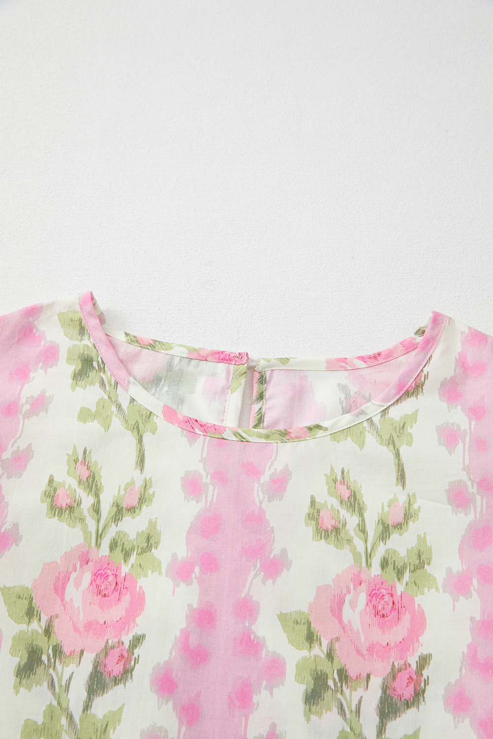 Stylish Shift Fit Pink Floral Blouse - Embrace Summer Elegance with Ruffled Sleeves - Detail View 11