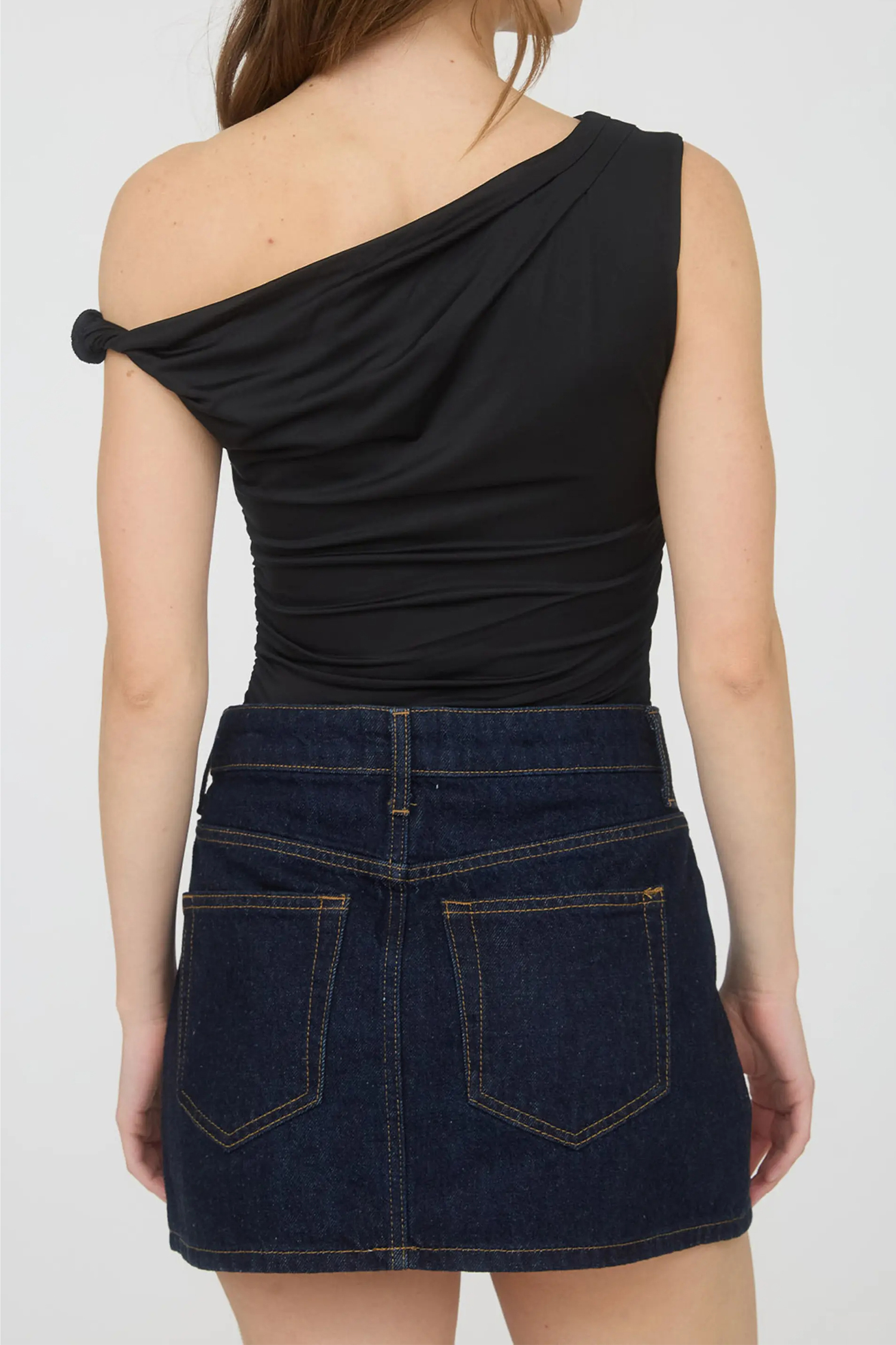 Chic Women's Off the Shoulder Tank Top – Asymmetric Neck Sleeveless Slim Fit Top for Daily Wear - Detail View 3