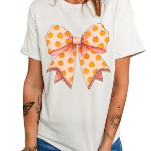 Women's White Thanksgiving Graphic T-Shirt with Pumpkin and Bow Print - Main View