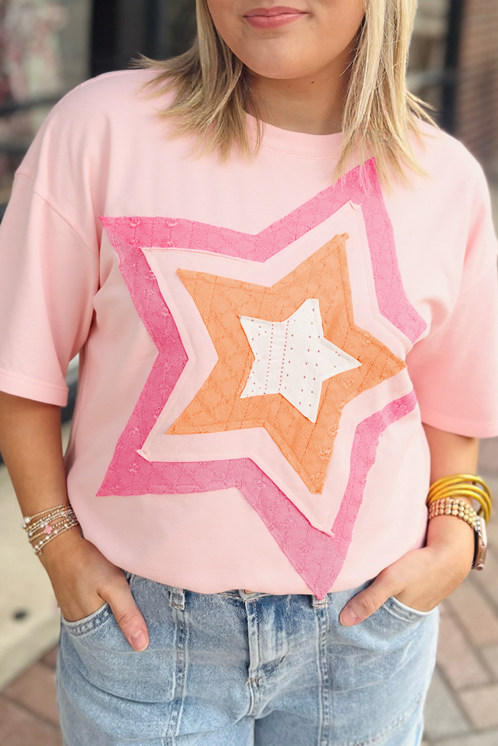 Casual Oversized Fit Light Pink T-Shirt - Stylish Star Design for Plus Sizes - Detail View 2