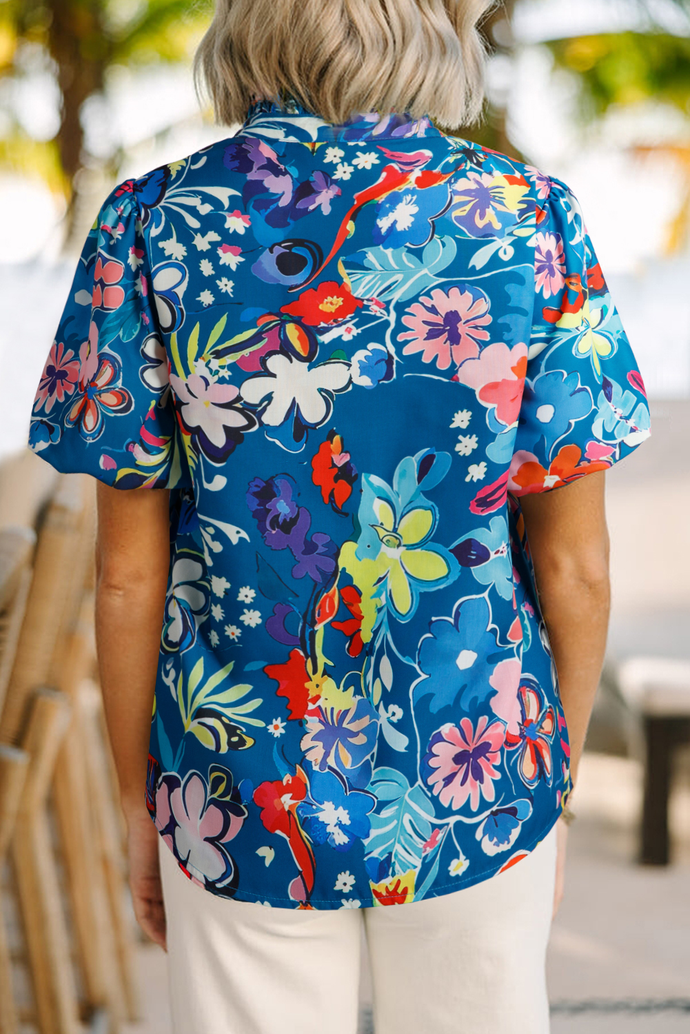 Elegant Casual Blue Floral Blouse with Puff Sleeves and V Neckline - Detail View 10