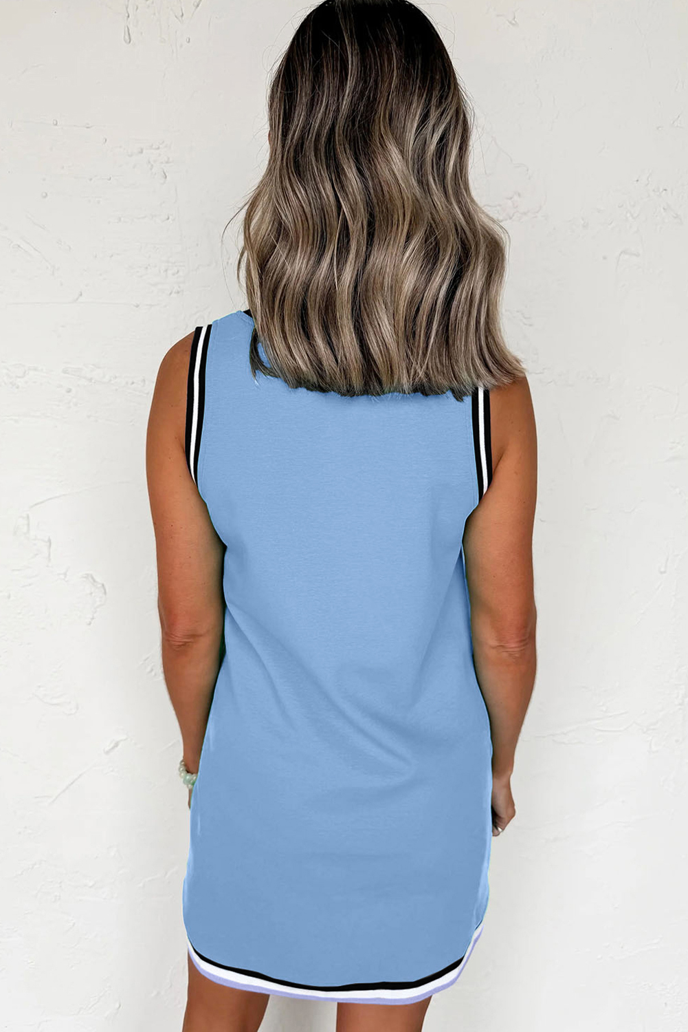 Flattering Sleeveless Mini Dress with Contrast Striped Trim for Summer Style - Detail View 2