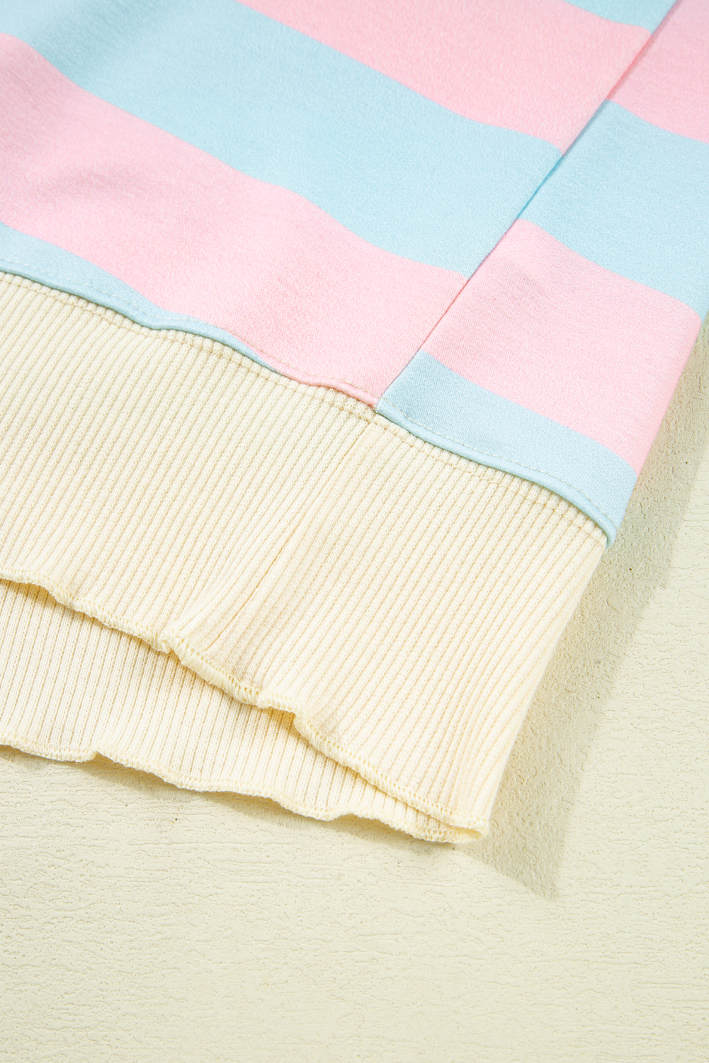 Casual Plus Size Sweatshirt with Wide Horizontal Stripes and Ribbed Details - Detail View 10