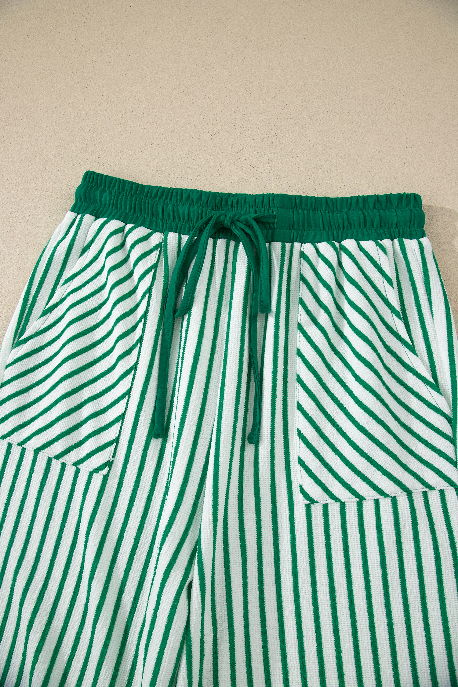 Casual Striped Lounge Set for Women – Comfortable Round Neck Tee & Adjustable Drawstring Pants - Detail View 12