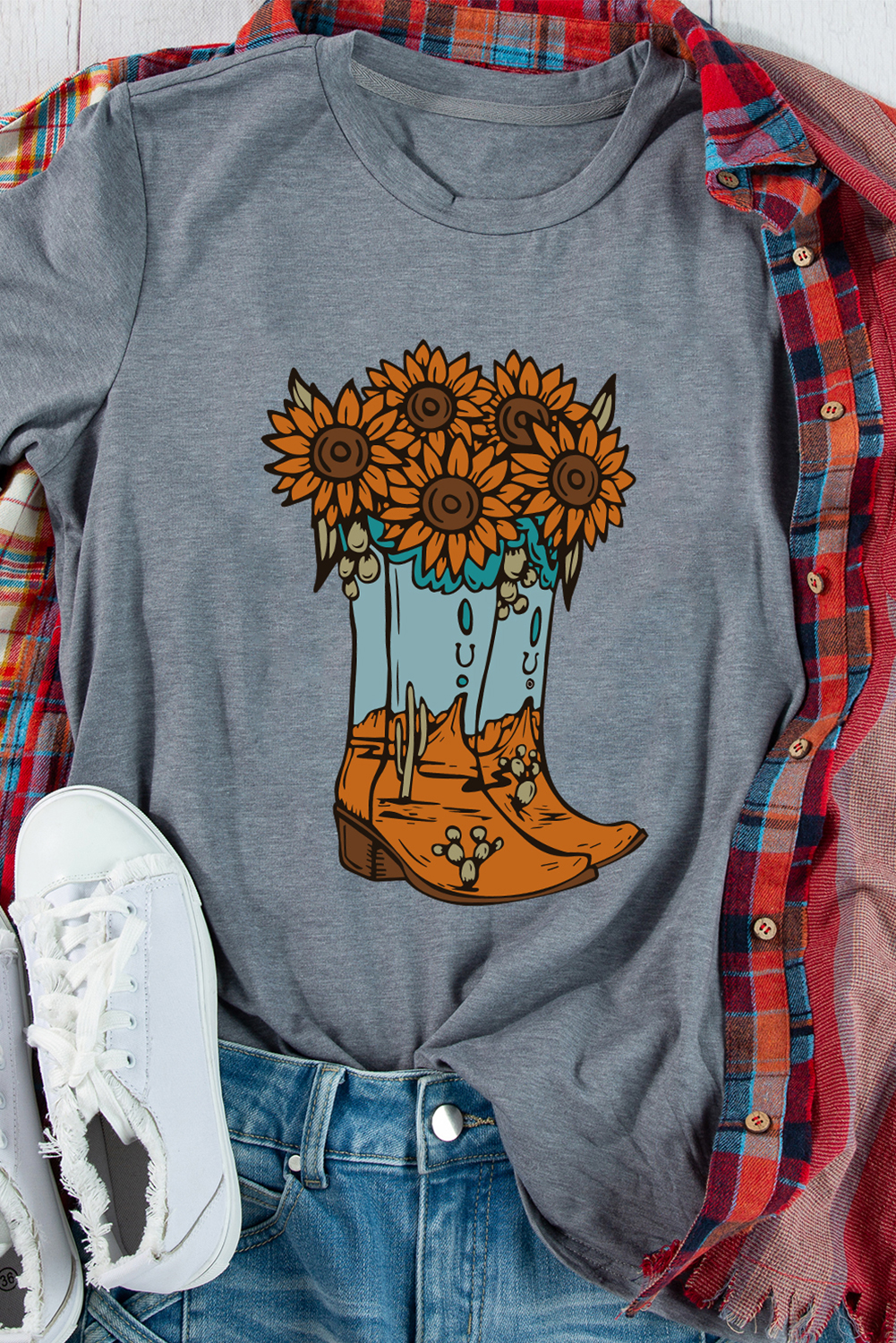 Stylish Vintage Sunflower Boots Print T-Shirt with Relaxed Fit for Women - Detail View 2