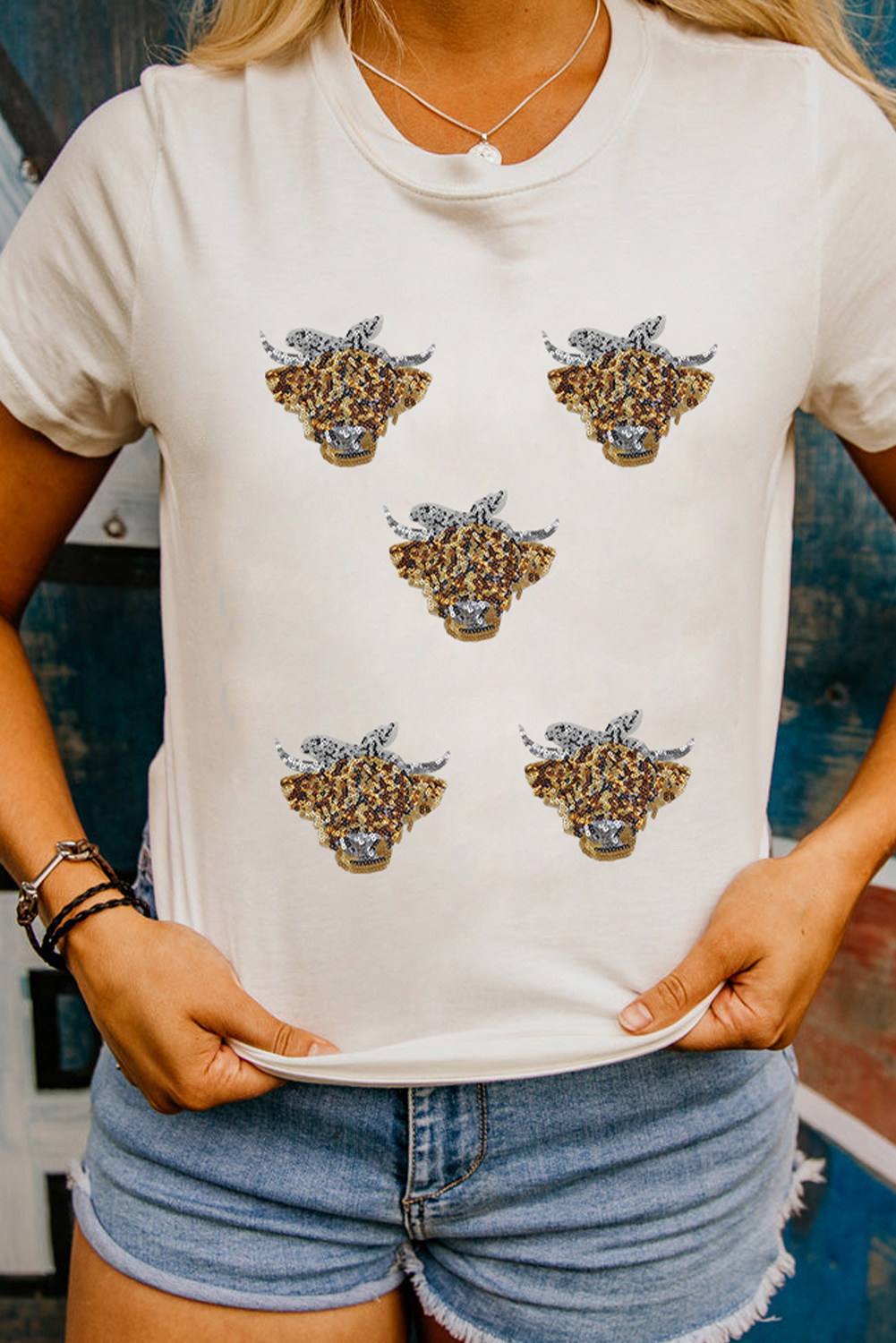 Comfy Cotton Blend White T-Shirt with Crew Neck and Western Print - Detail View 3