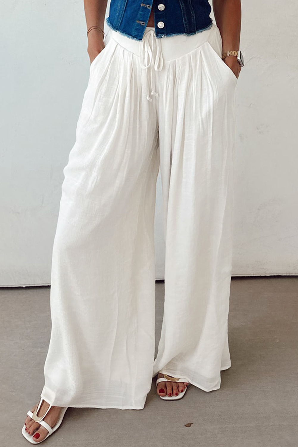Versatile White Drop Waist Pleated Trousers for Effortless Summer Style - Detail View 3