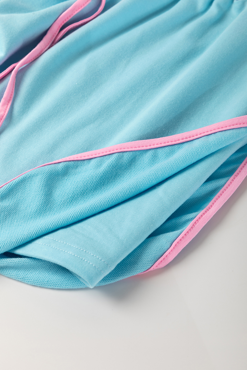 Stylish Plus Size Casual Outfit: Turquoise Round Neck T-Shirt with Skirt - Detail View 10