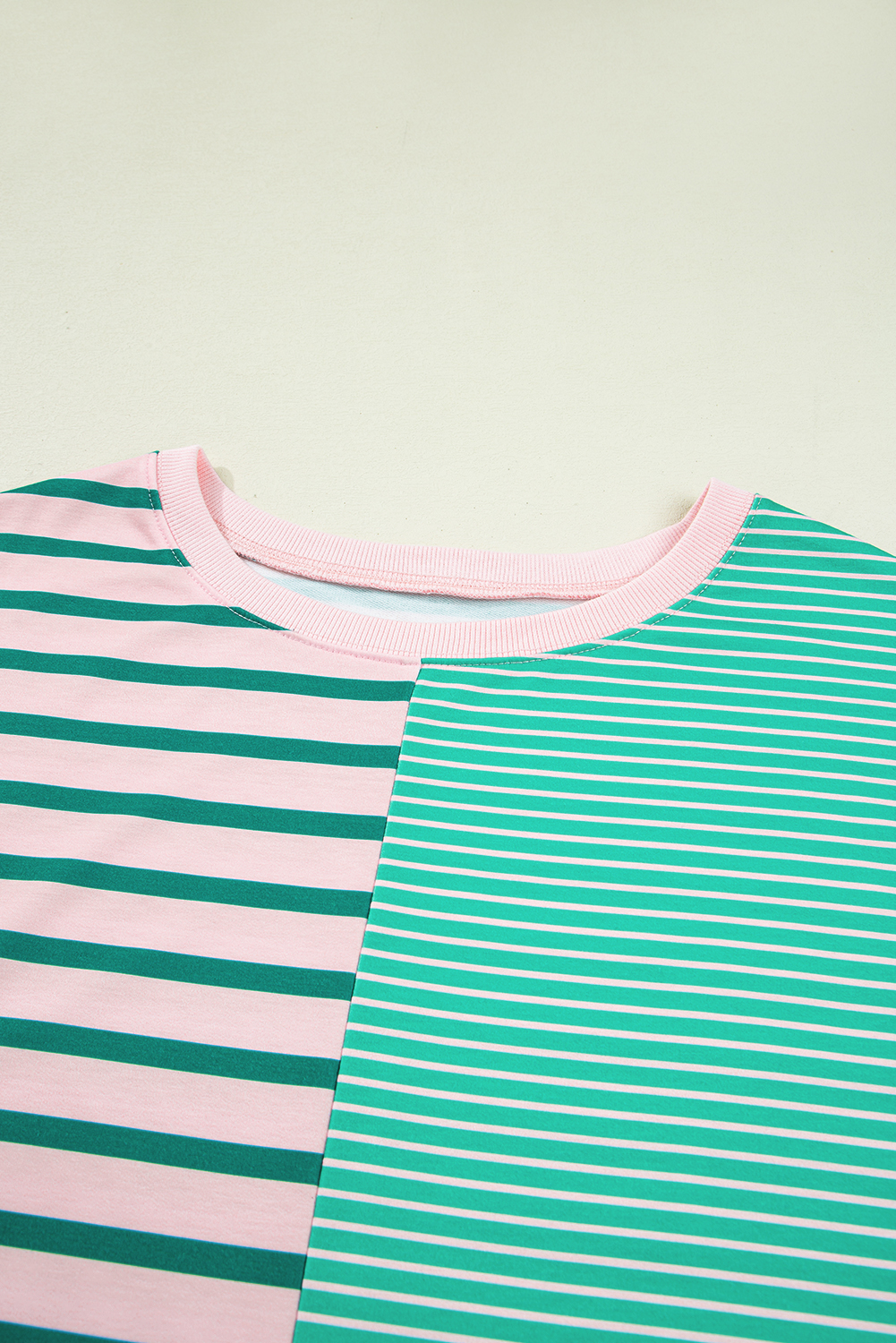 Trendy Plus Size Casual Sweatshirt with Side Slits and Color Block Design - Detail View 6