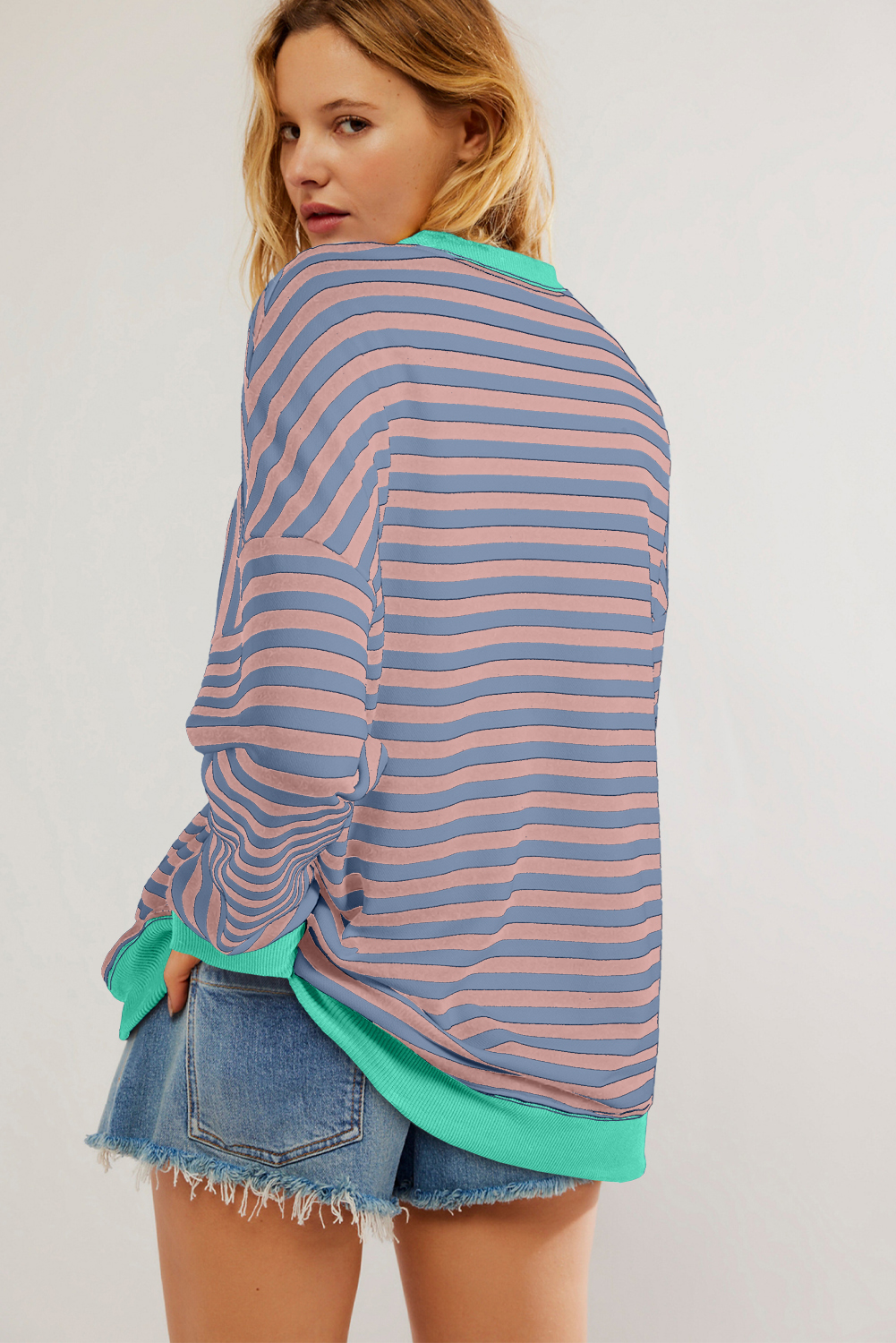 Comfortable Long Sleeve Round Neck Sweatshirt - Ideal for Fall & Winter Fashion - Detail View 11